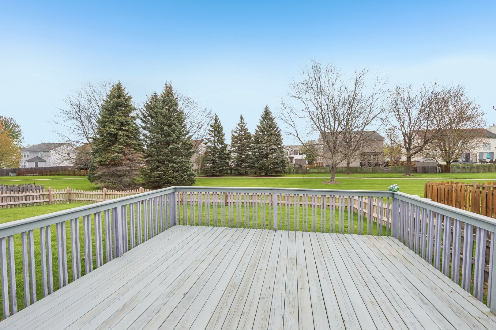 619 Summerlyn Drive, Antioch, IL 60002