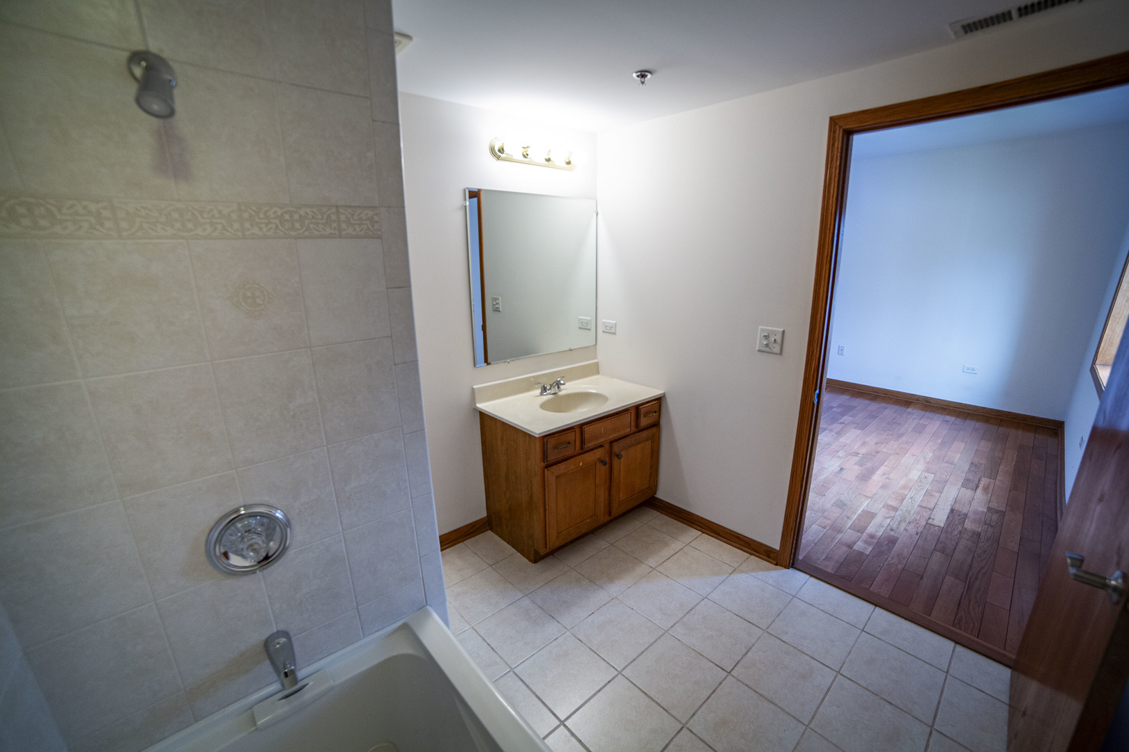 5368 W 96th Street #2S, Oak Lawn, IL 60453