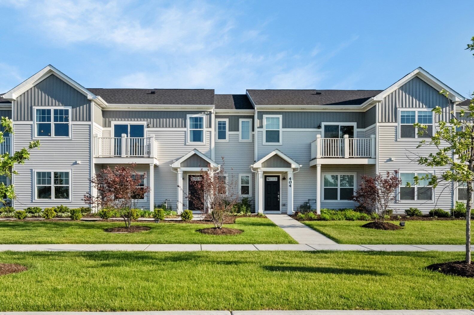 245 Kingsport Drive, South Elgin, IL 60177