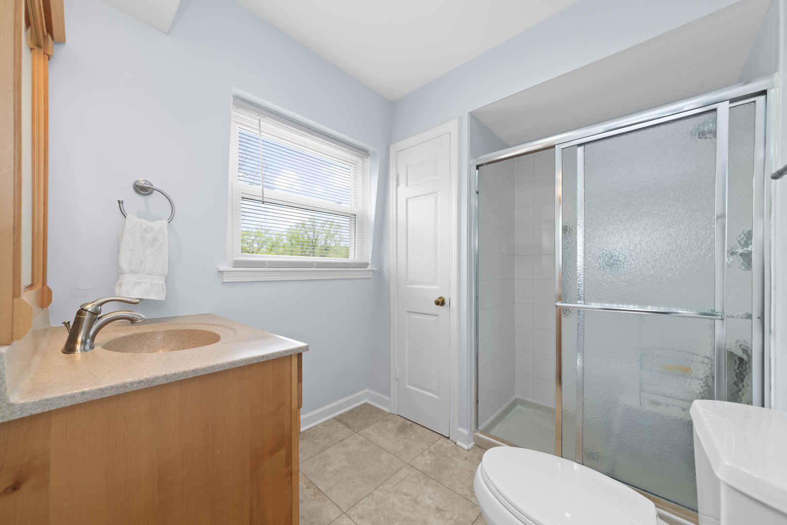 1557 Swallow Street, Naperville, IL 60565