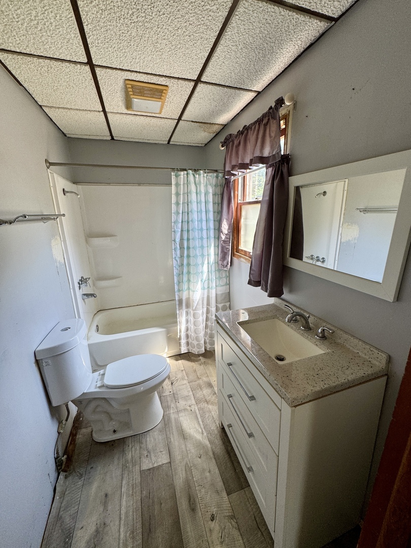 221 E 1st Street, Spring Valley, IL 61362