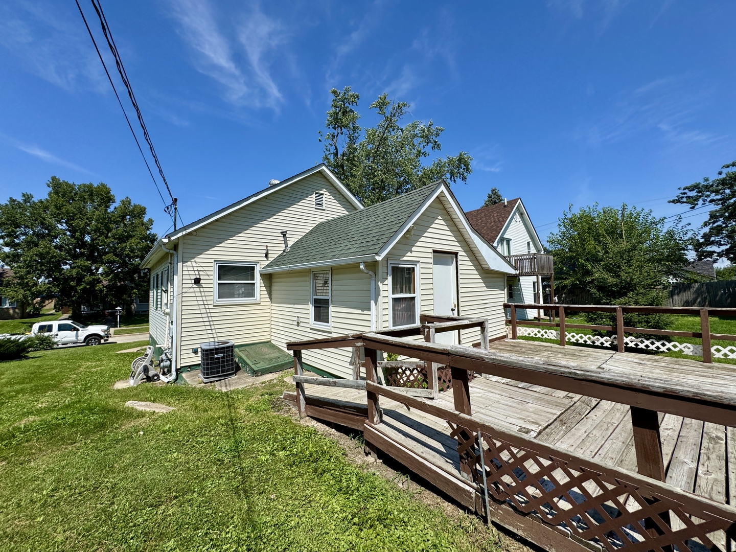 221 E 1st Street, Spring Valley, IL 61362