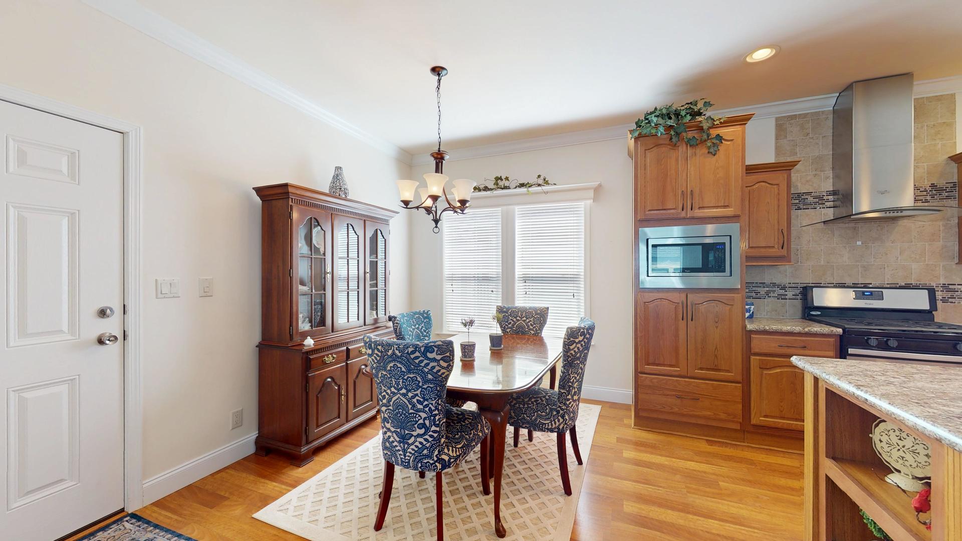 1493 Equestrian Drive, Grayslake, IL 60030