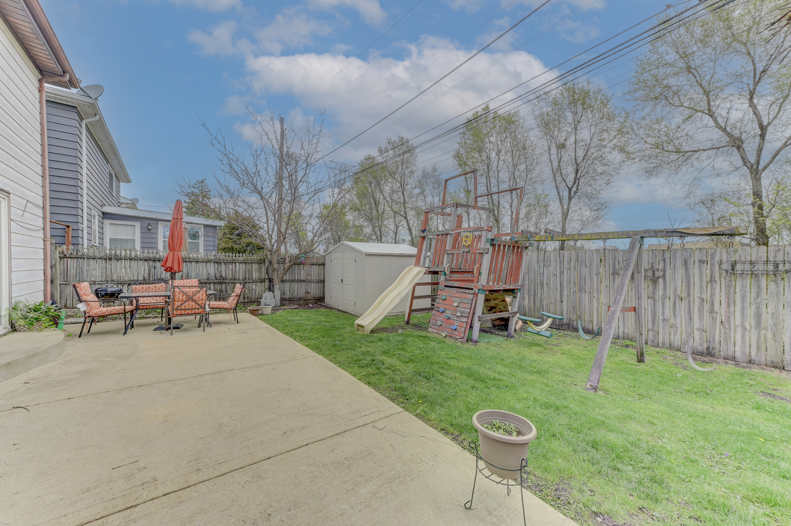 13319 S Mackinaw Avenue, Chicago, IL 60633