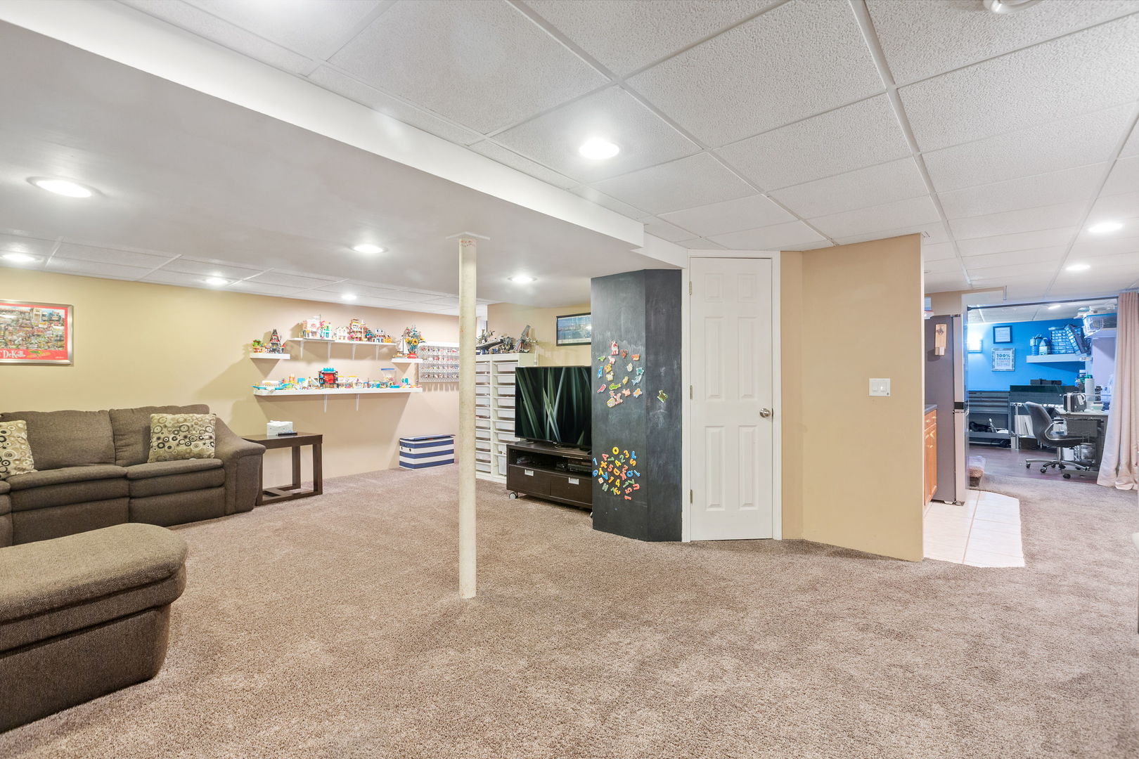 1411 Yosemite Parkway, Algonquin, IL 60102