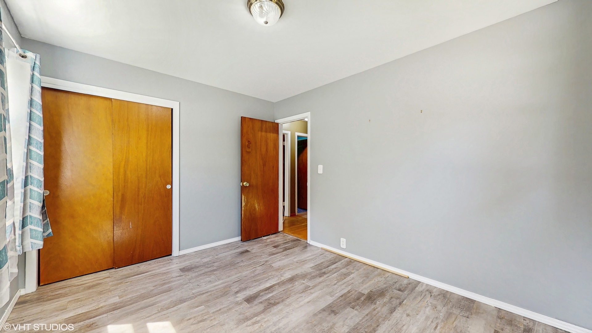 121 Northern Terrace, Island Lake, IL 60042