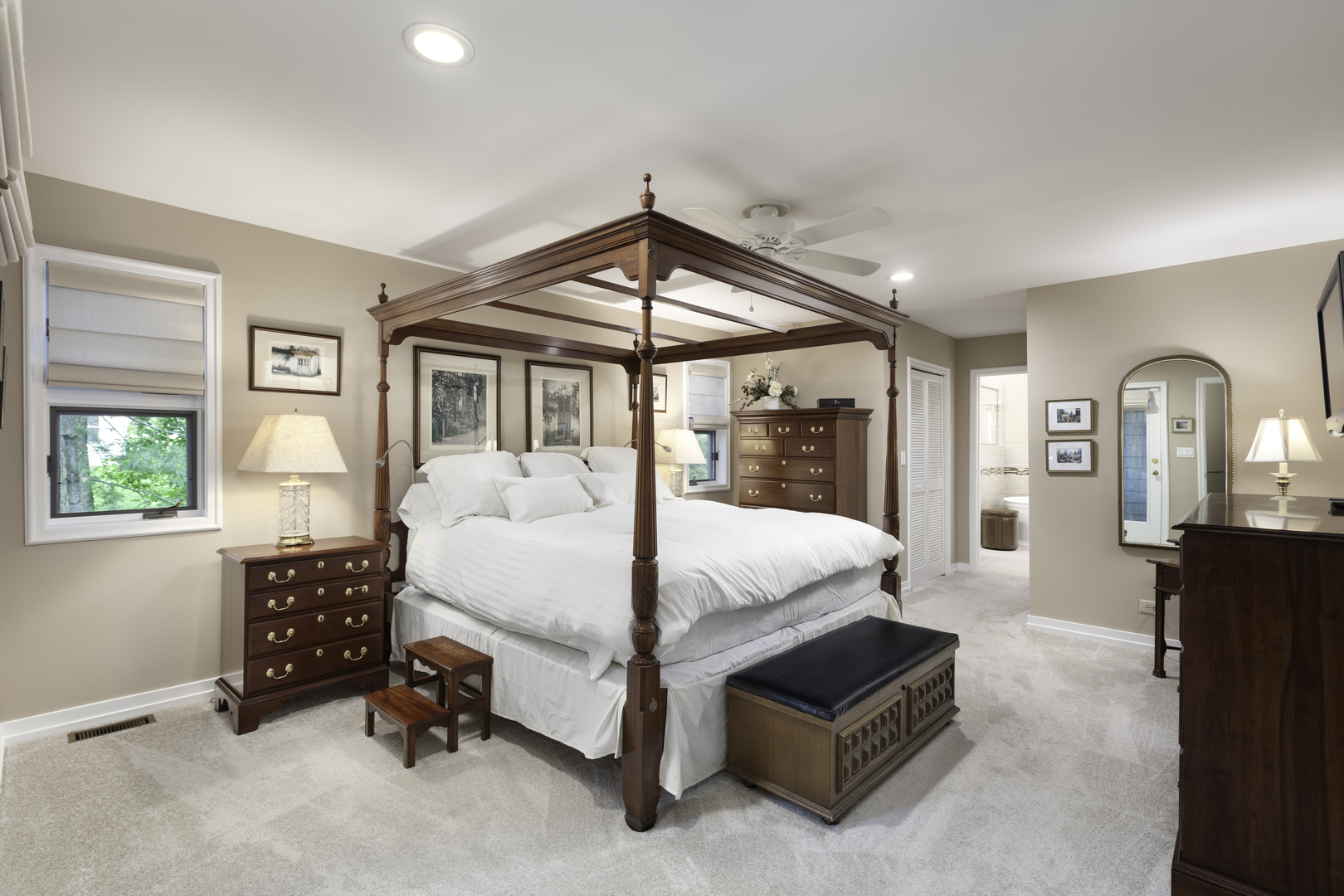 623 E Bailey Road, Naperville, IL 60565