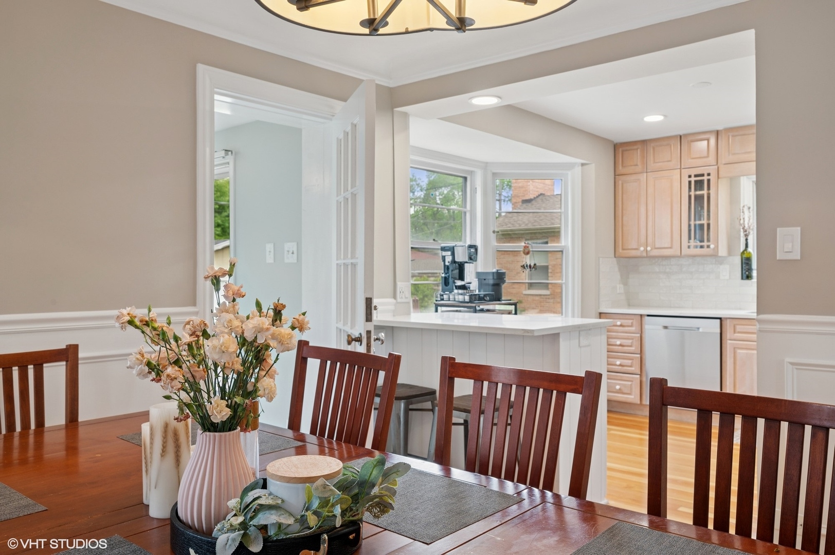 6134 N Tripp Avenue, Chicago, IL 60646
