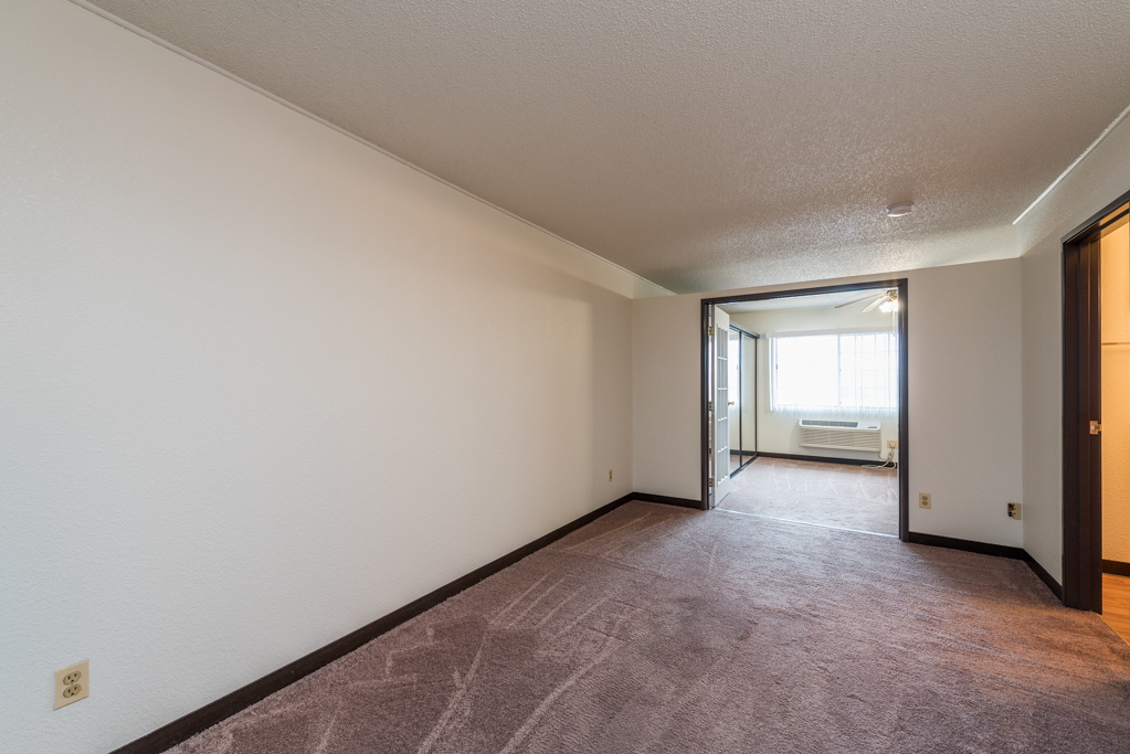 3305 Sunset Avenue #332-34, Waukegan, IL 60087