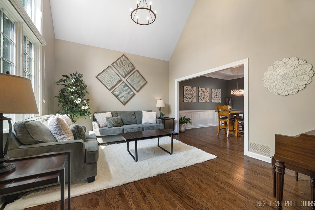 2401 Legacy Drive, Aurora, IL 60502
