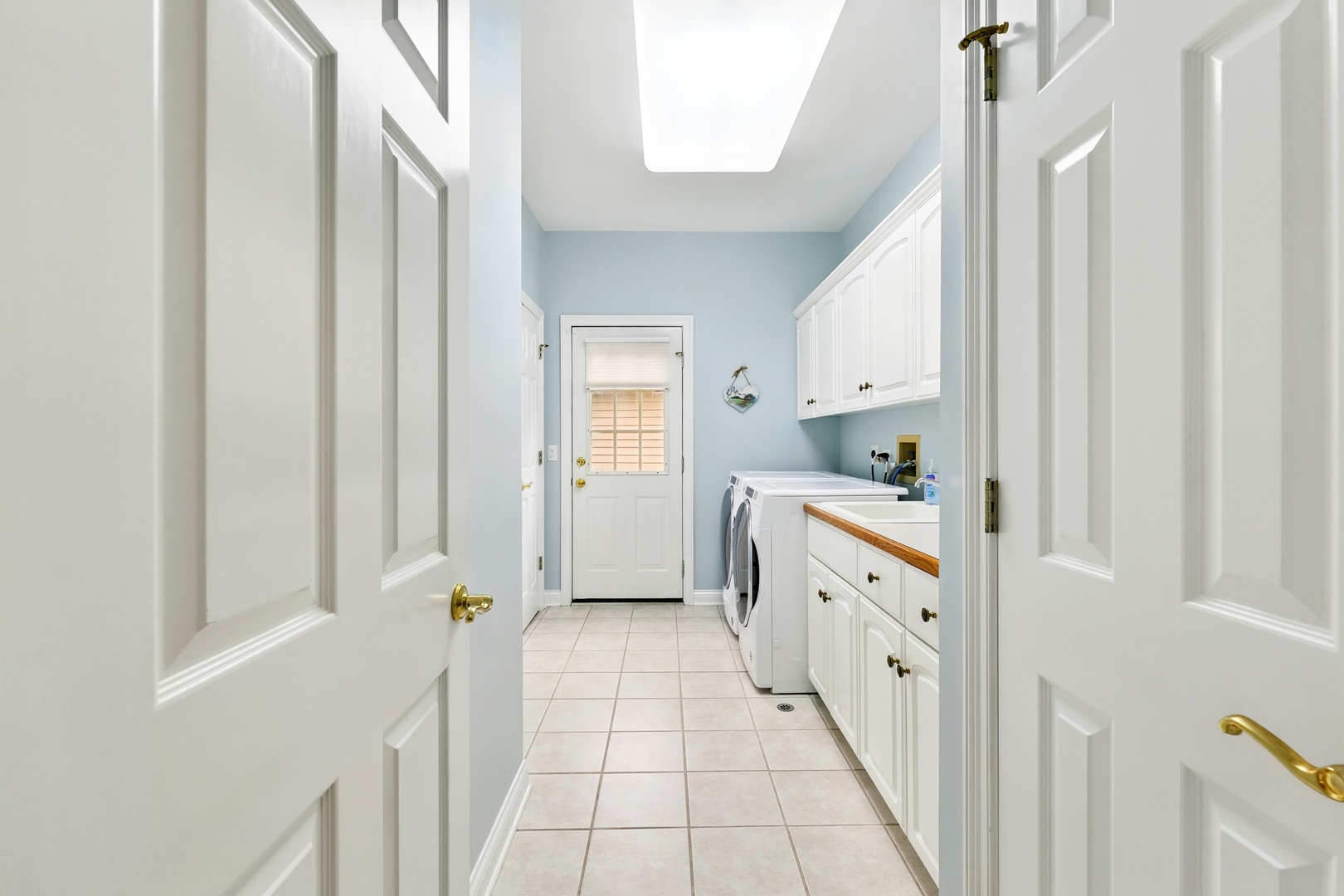 3140 Treesdale Court, Naperville, IL 60564