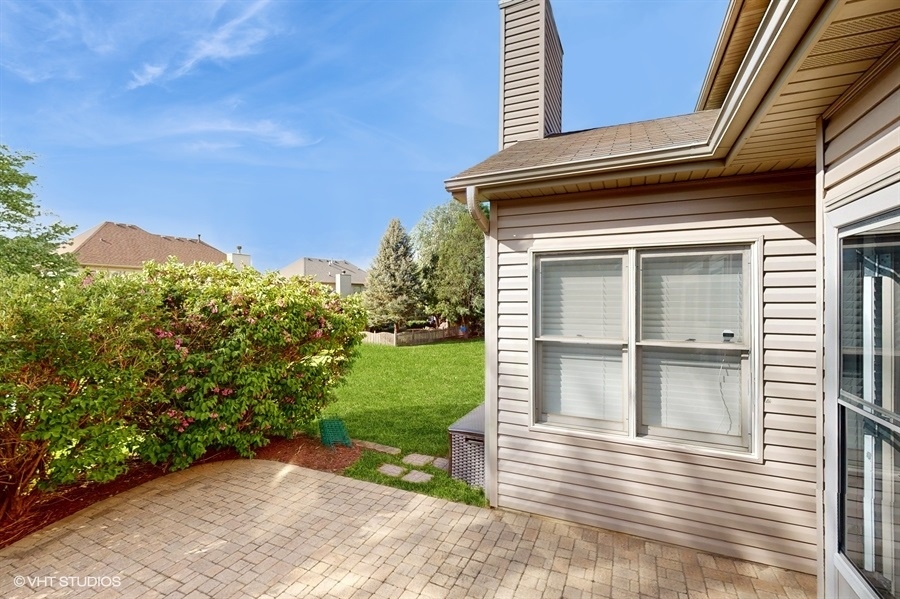 528 Terrace Lane, South Elgin, IL 60177