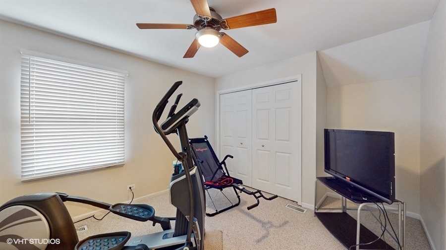 528 Terrace Lane, South Elgin, IL 60177