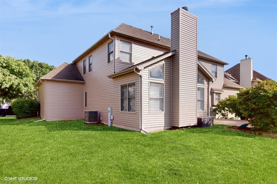 528 Terrace Lane, South Elgin, IL 60177