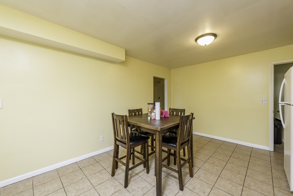 1819 Galilee Avenue, Zion, IL 60099