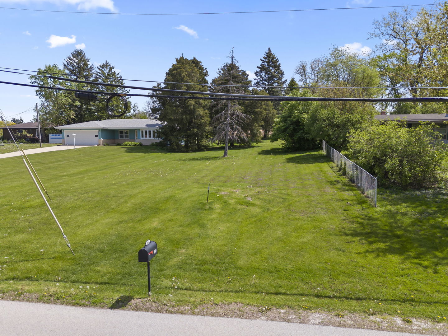 5609 Lee Avenue, Downers Grove, IL 60516