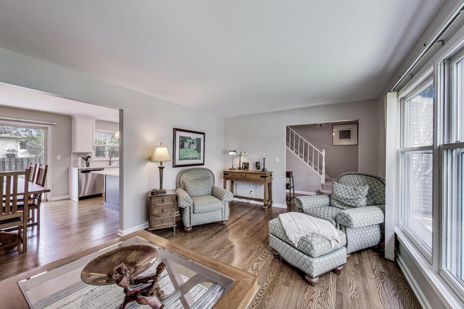 962 Thompson Boulevard, Buffalo Grove, IL 60089