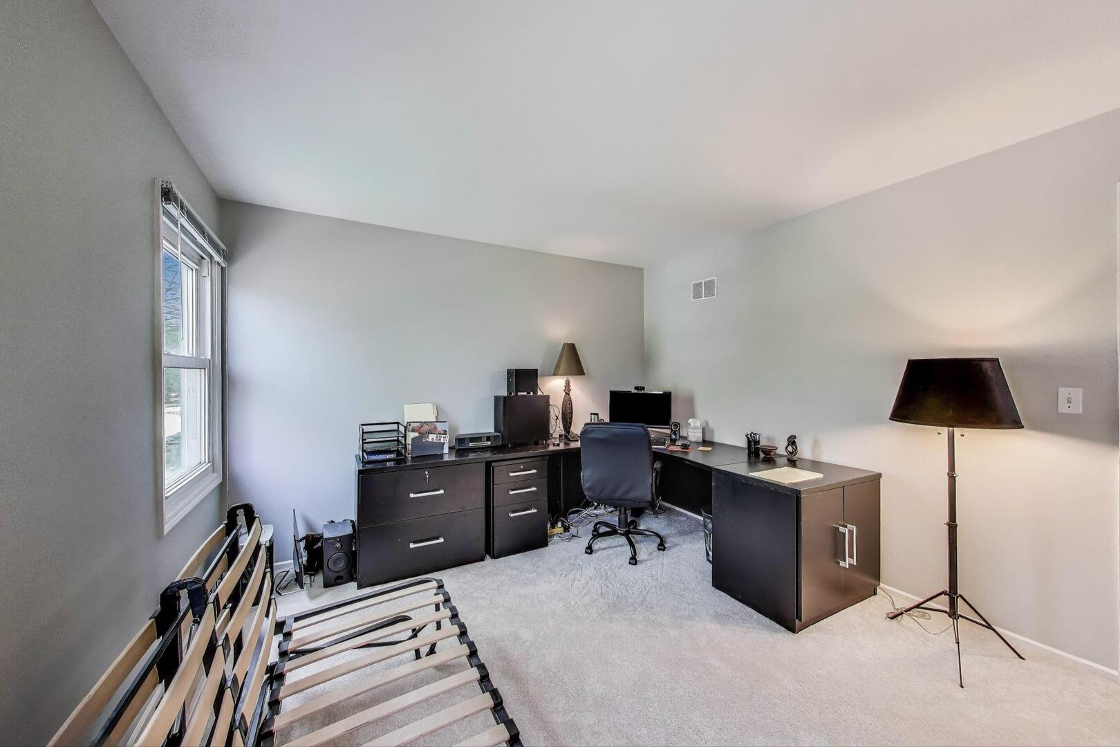962 Thompson Boulevard, Buffalo Grove, IL 60089