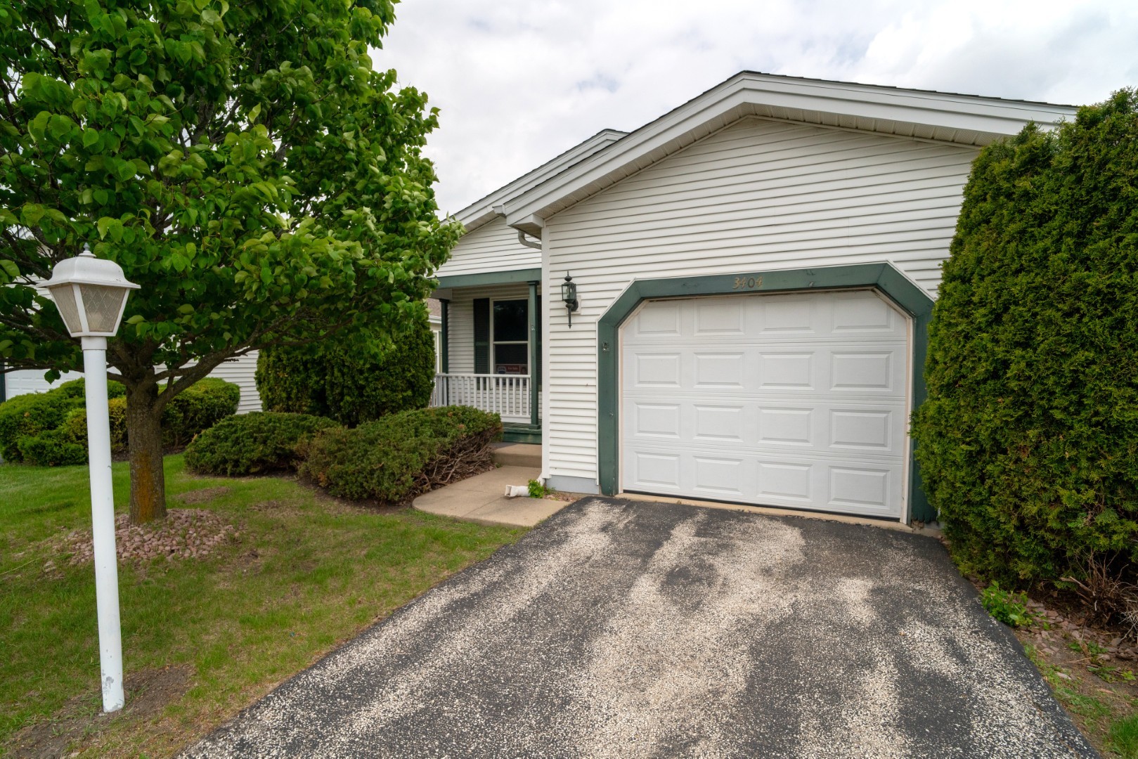 3404 Steeplechase Way, Grayslake, IL 60030