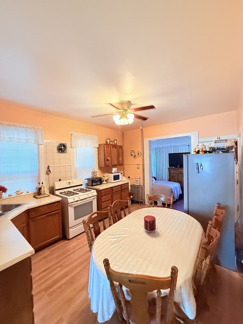 2662 N Ashland Avenue, Chicago, IL 60614