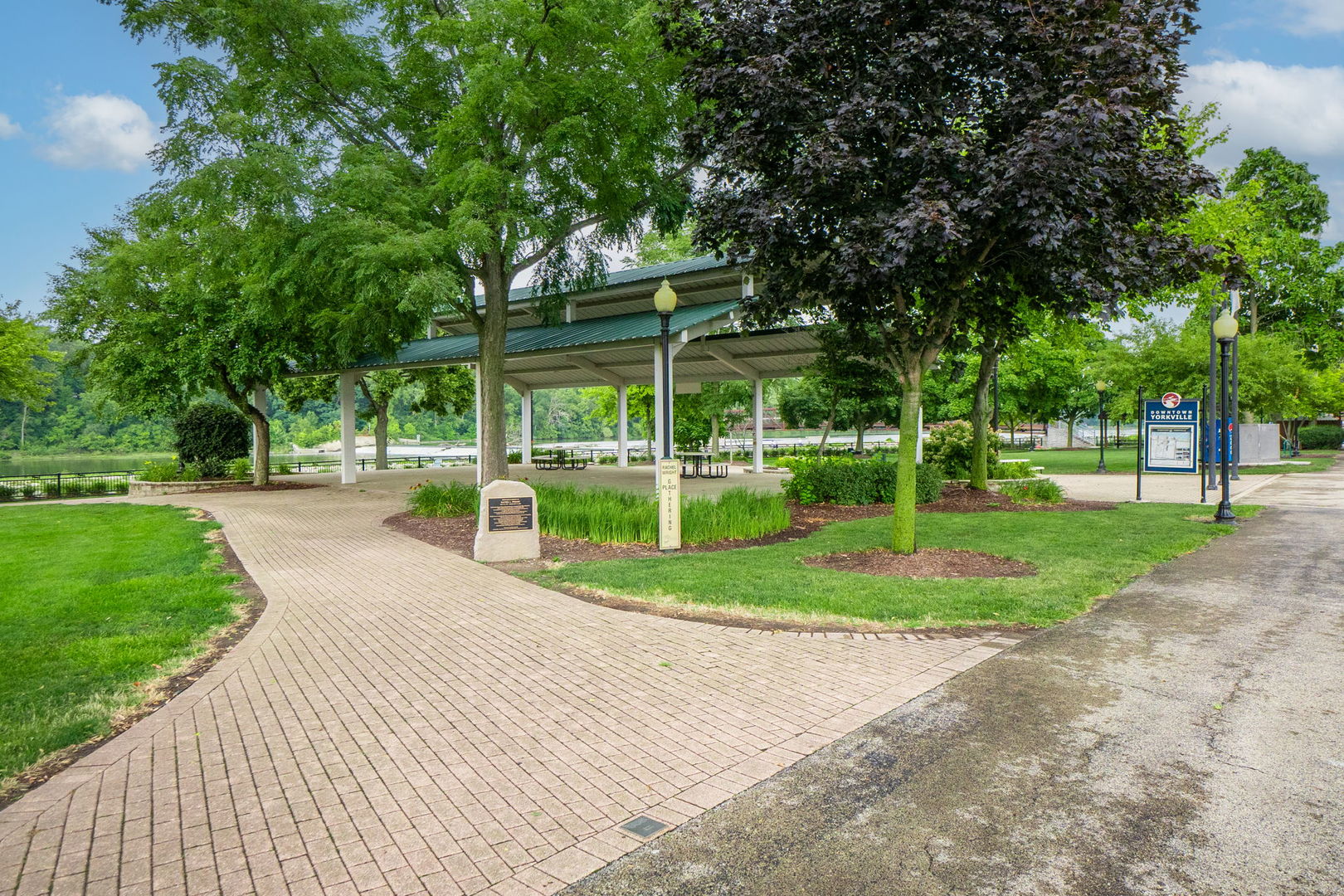 2702 Elden Drive, Yorkville, IL 60560