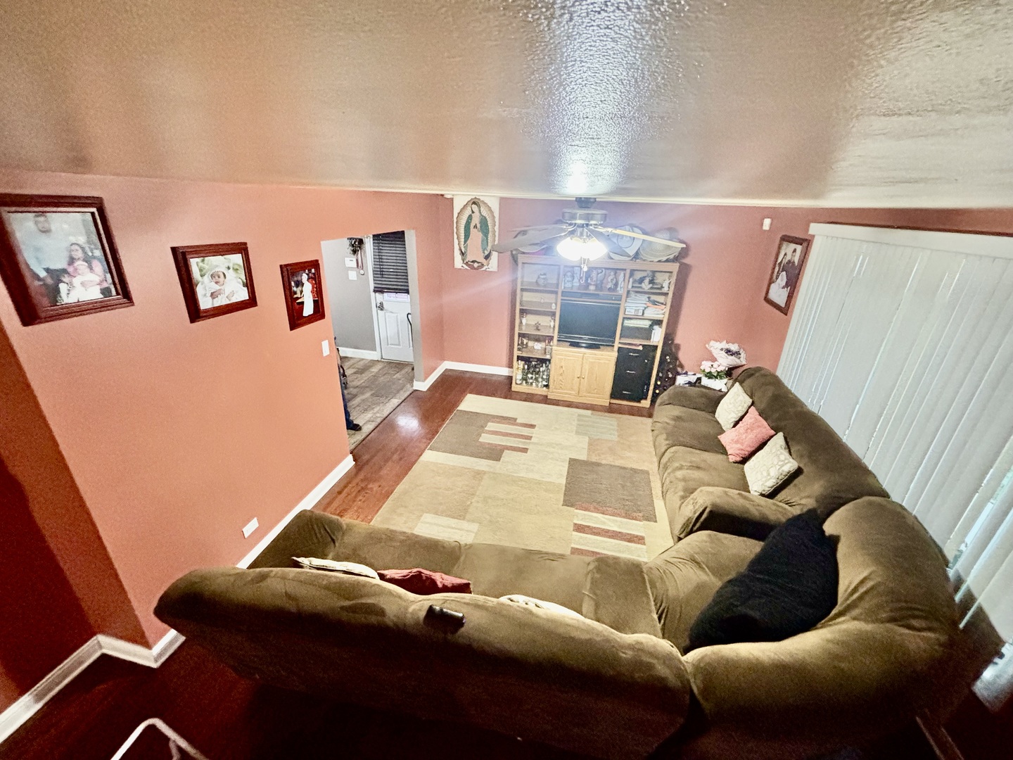 14539 Avers Avenue, Midlothian, IL 60445
