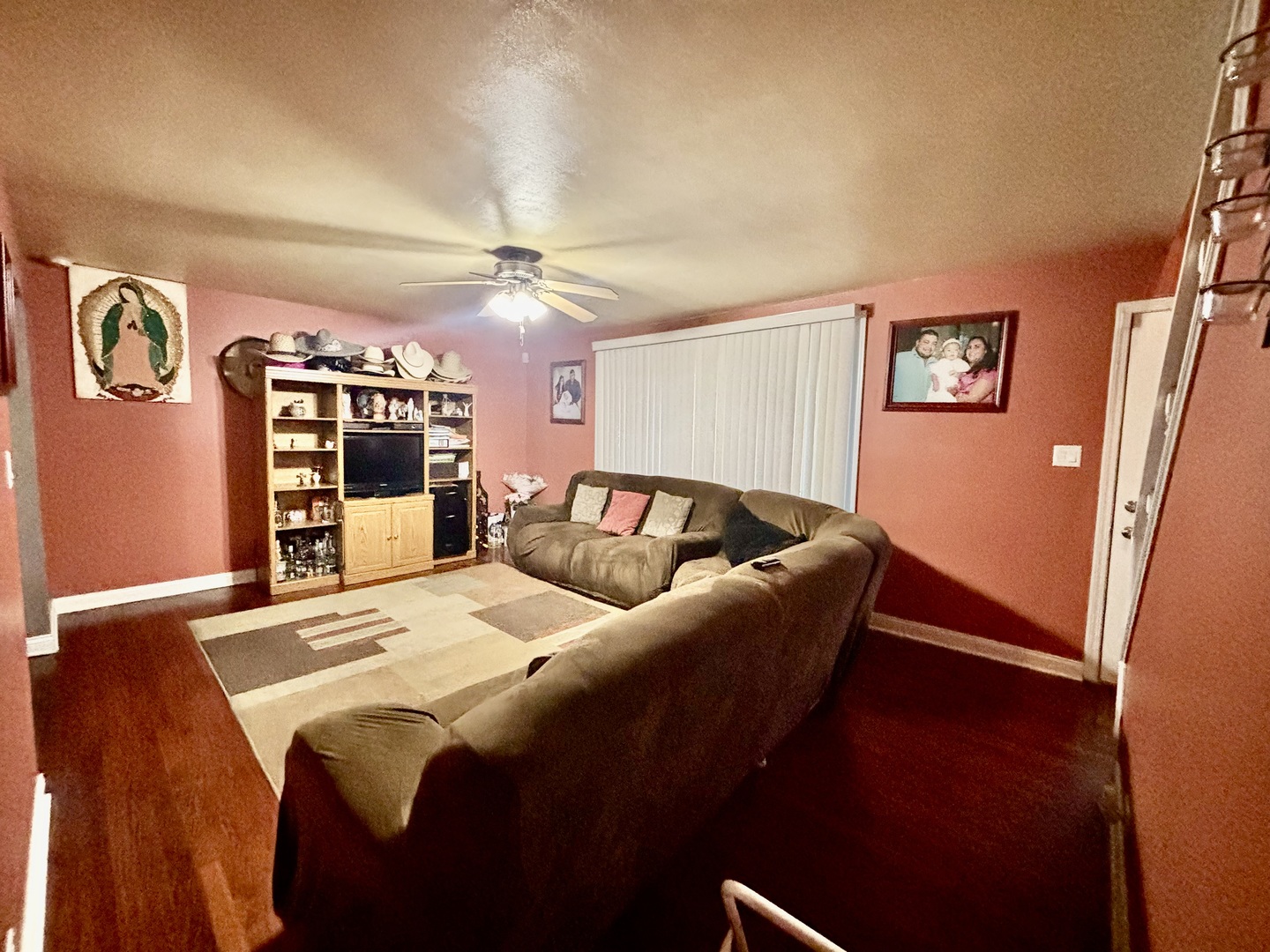 14539 Avers Avenue, Midlothian, IL 60445