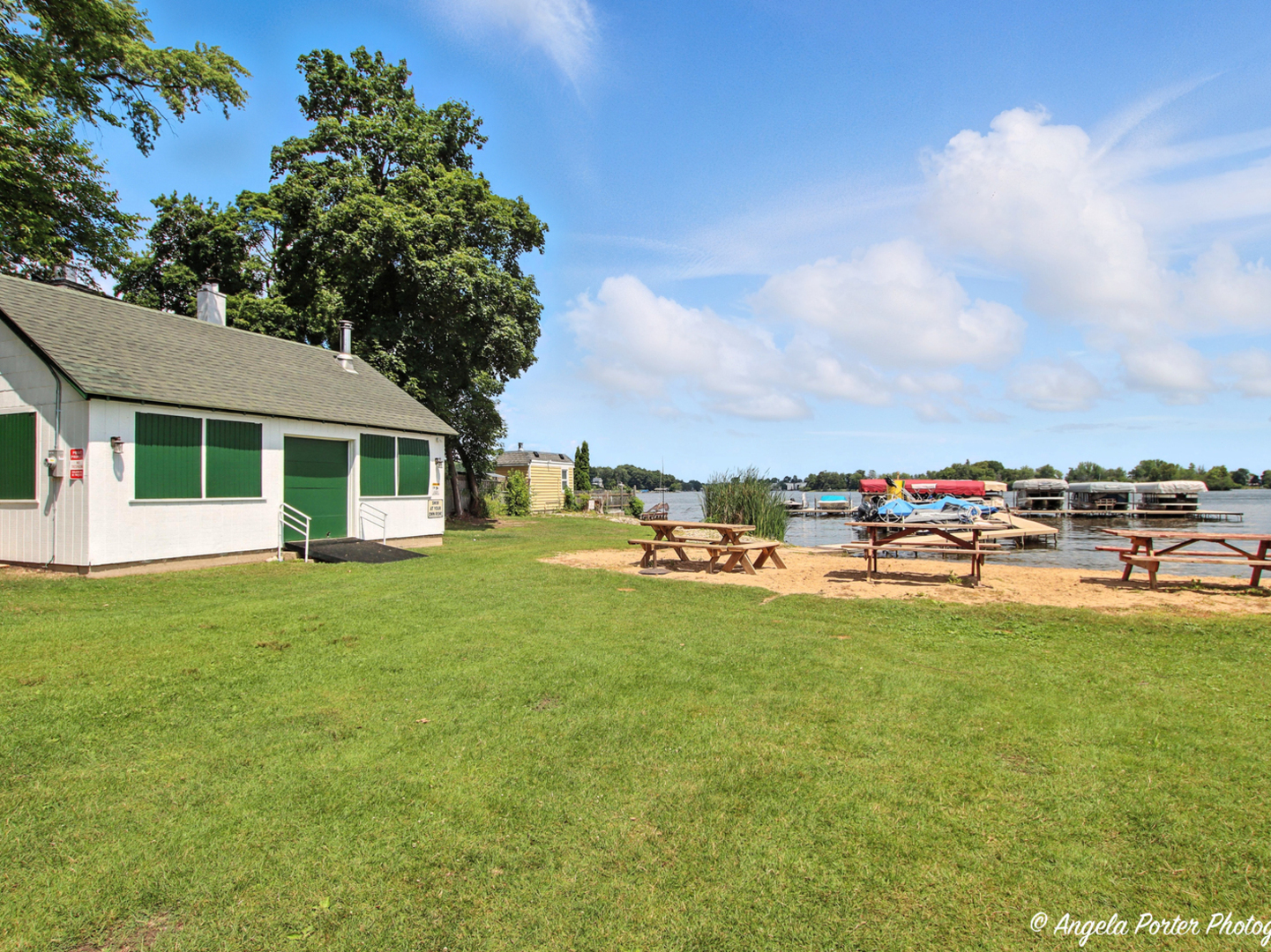 2912 Magellan Drive, McHenry, IL 60051