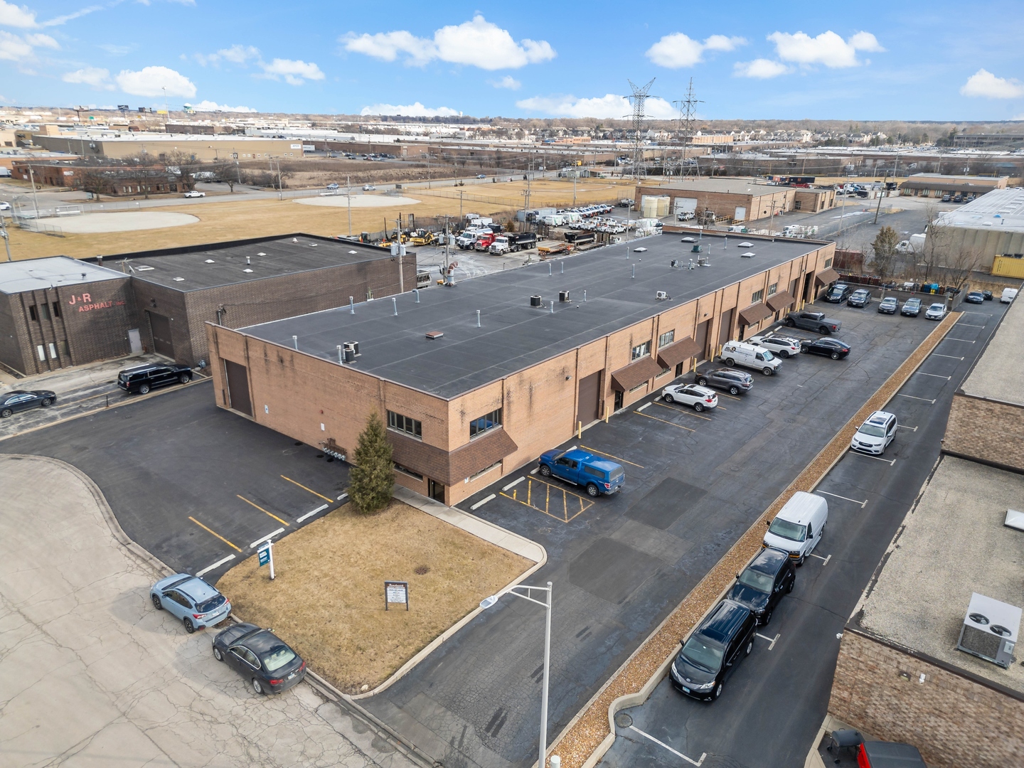 7701 W 98th Street, Hickory Hills, IL 60457