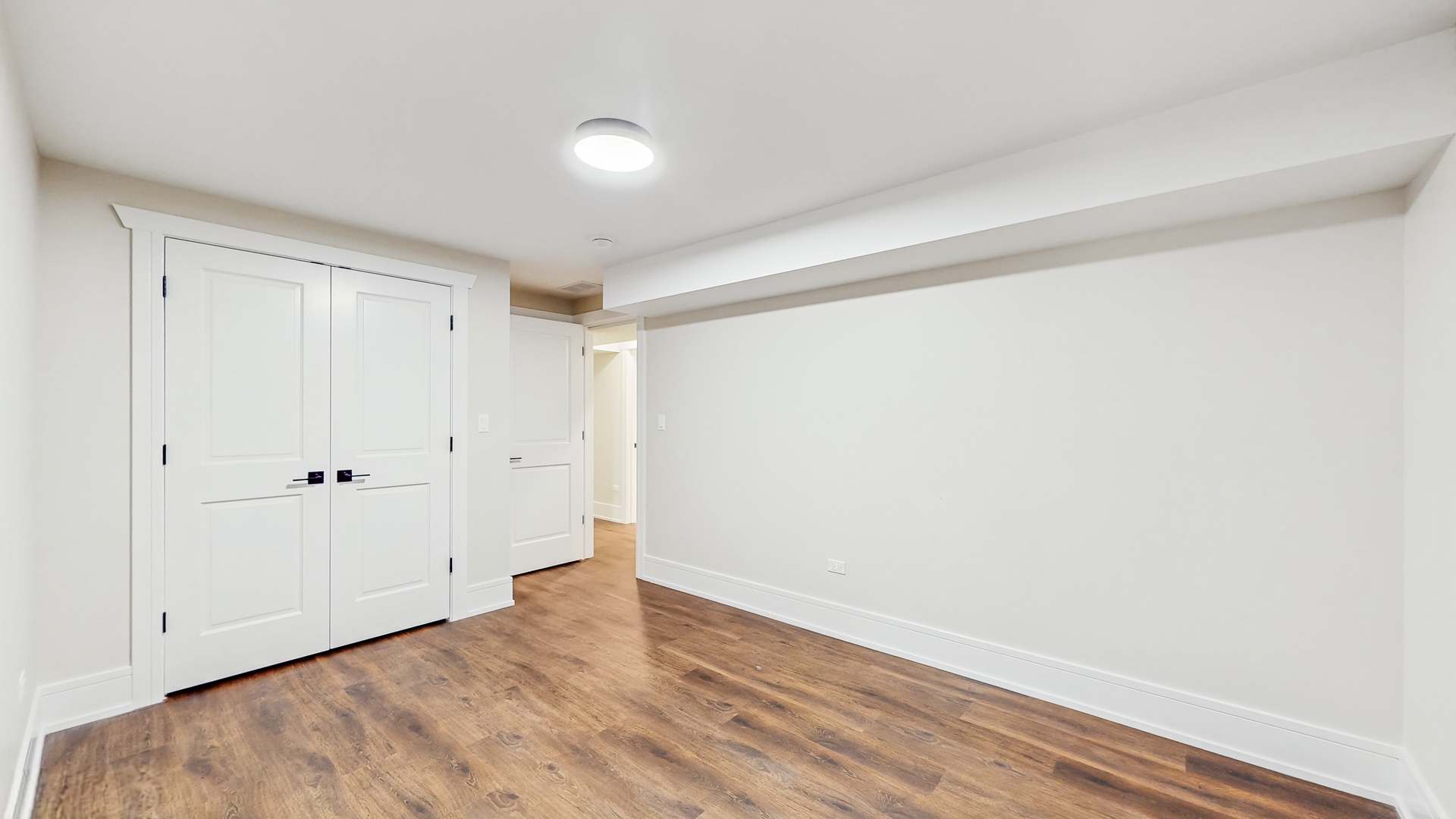 5524 W BYRON Street, Chicago, IL 60641