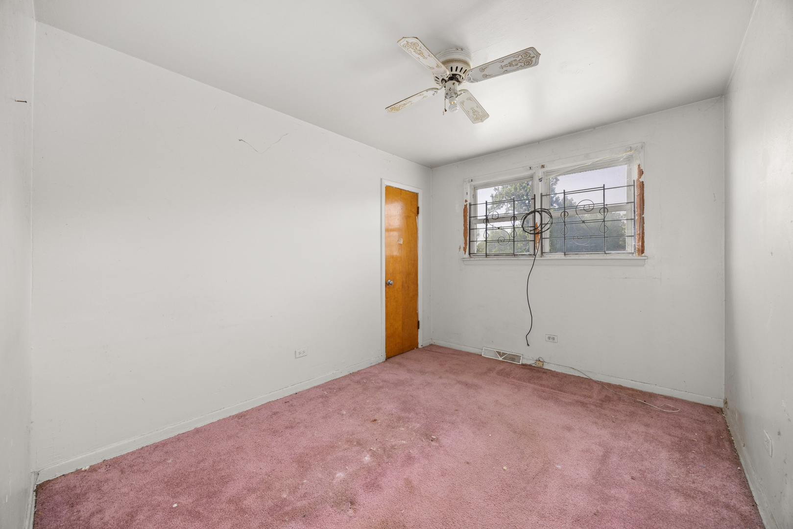 14839 Cooper Avenue, Harvey, IL 60426