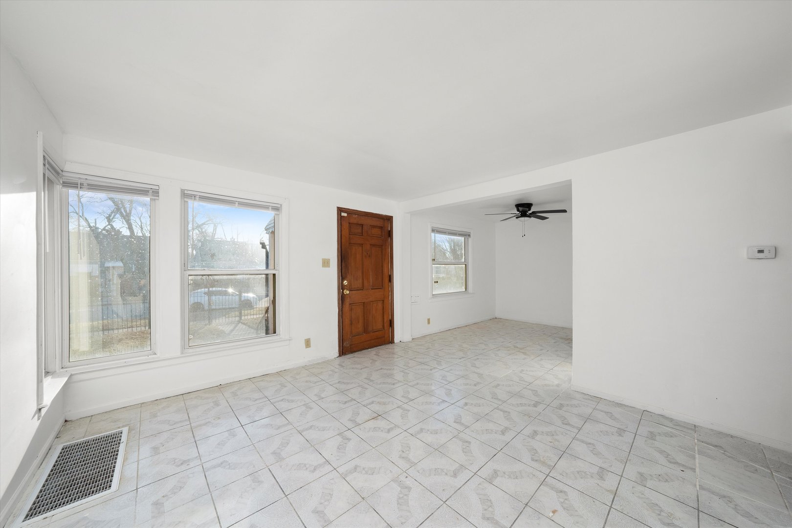 12216 S Carpenter Street, Chicago, IL 60643