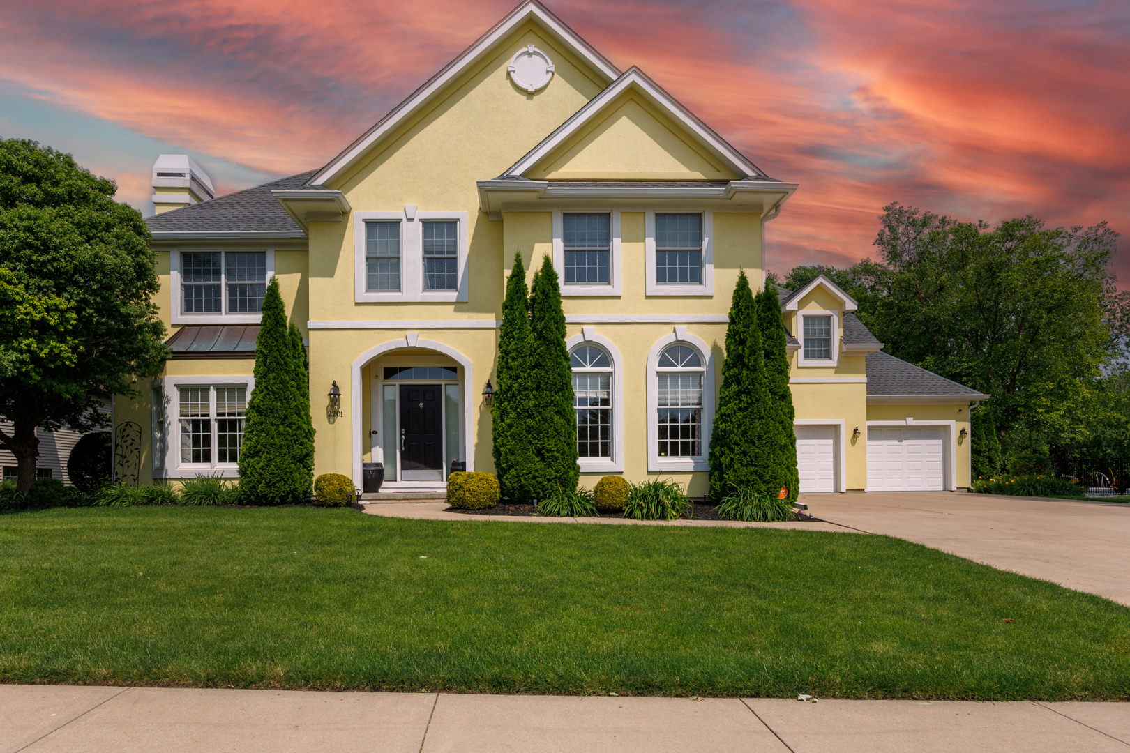 2201 Foxtail Road, Bloomington, IL 61704