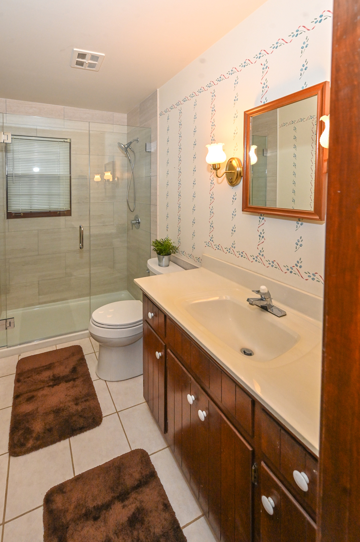 249 S Arlington Heights Road, Elk Grove Village, IL 60007