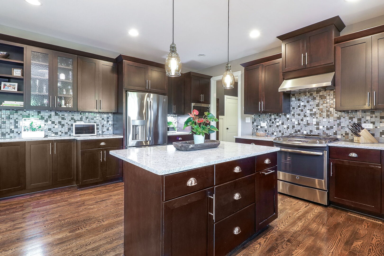 12911 Mayfair Drive, Lemont, IL 60439