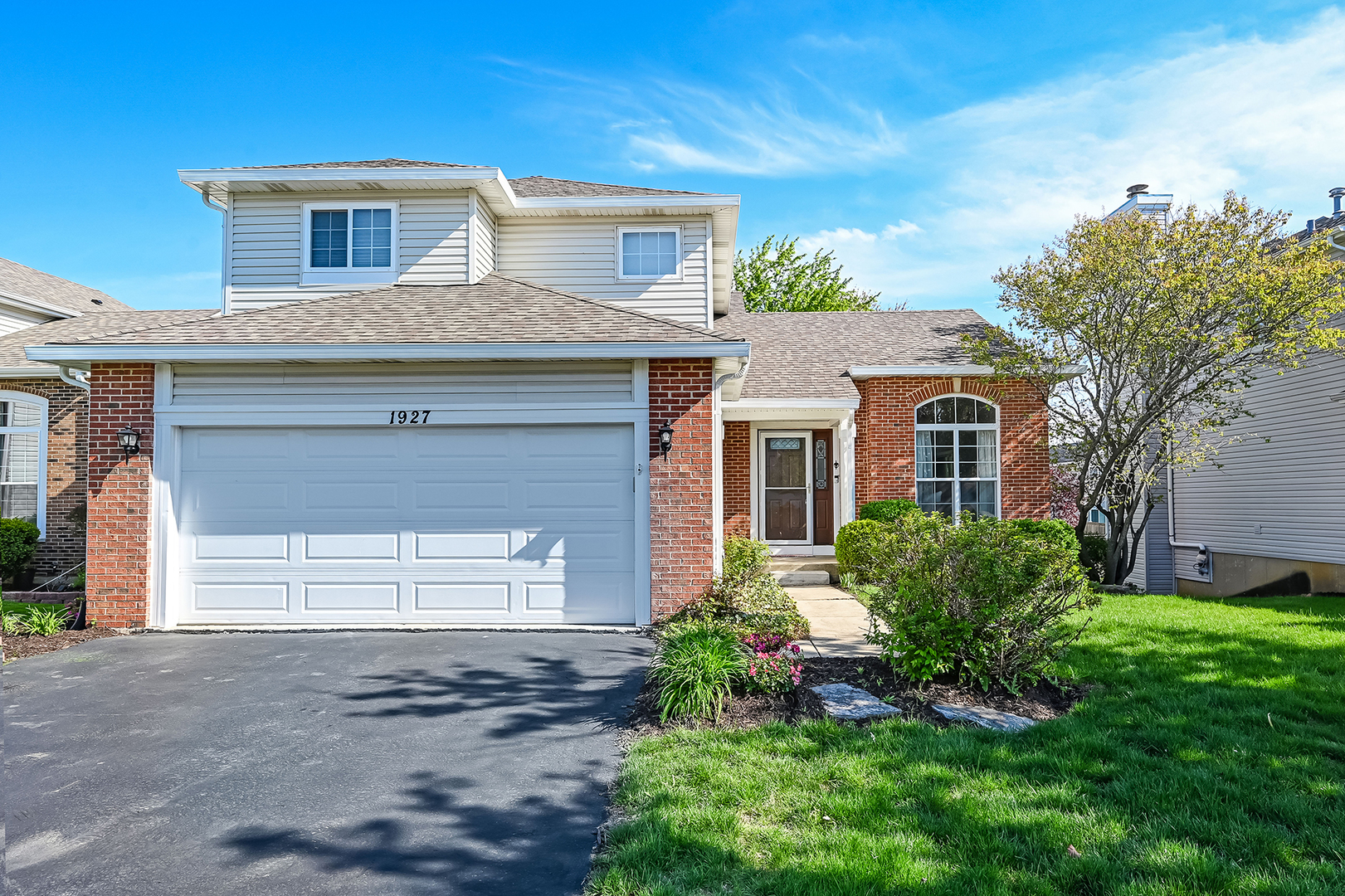 1927 Nutmeg Lane, Naperville, IL 60565