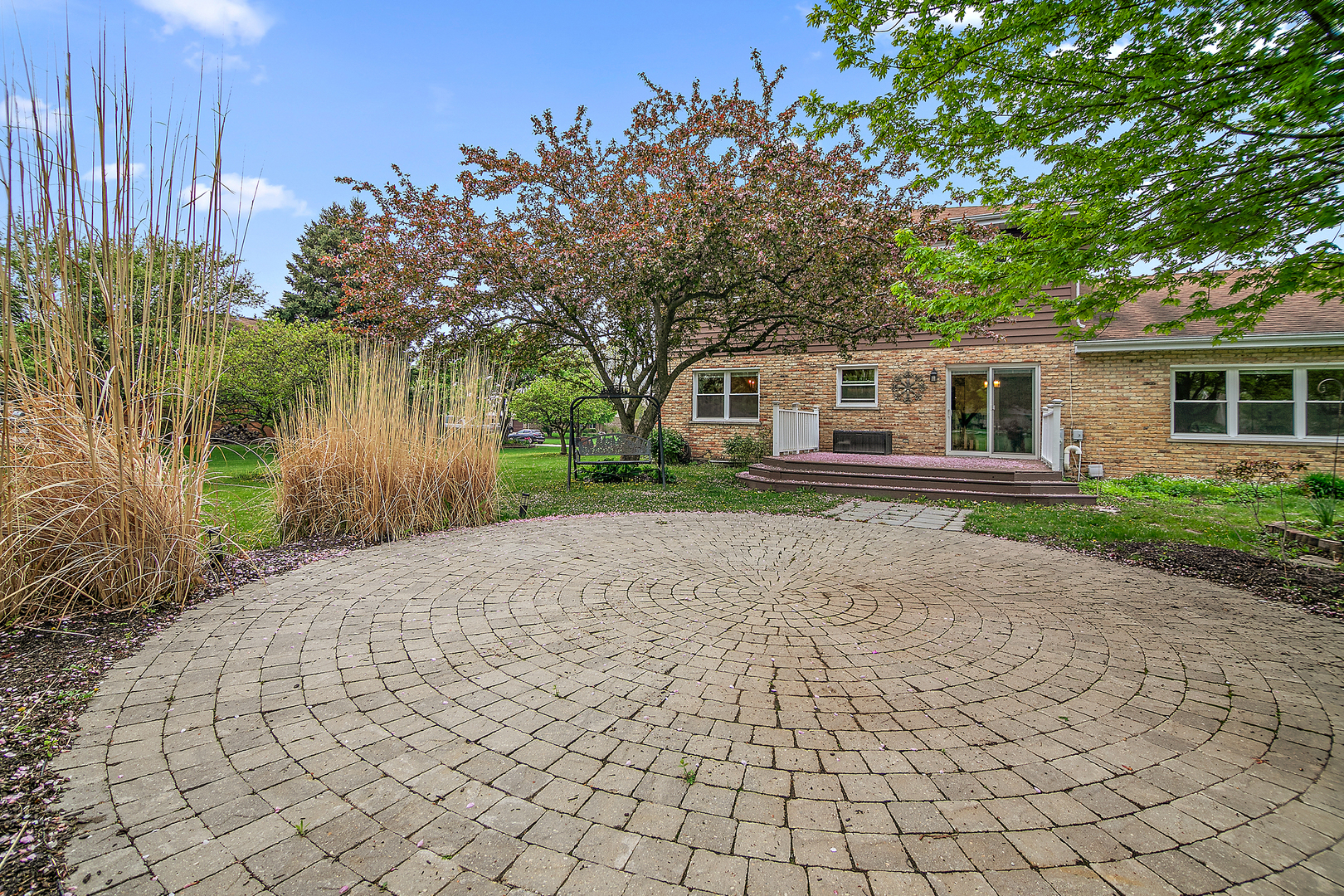 2800 Abbington Drive, New Lenox, IL 60451