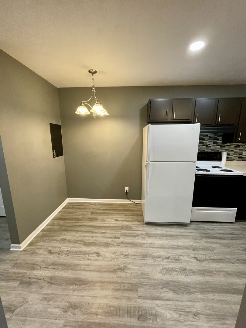 2100 Light Road #211, Oswego, IL 60543