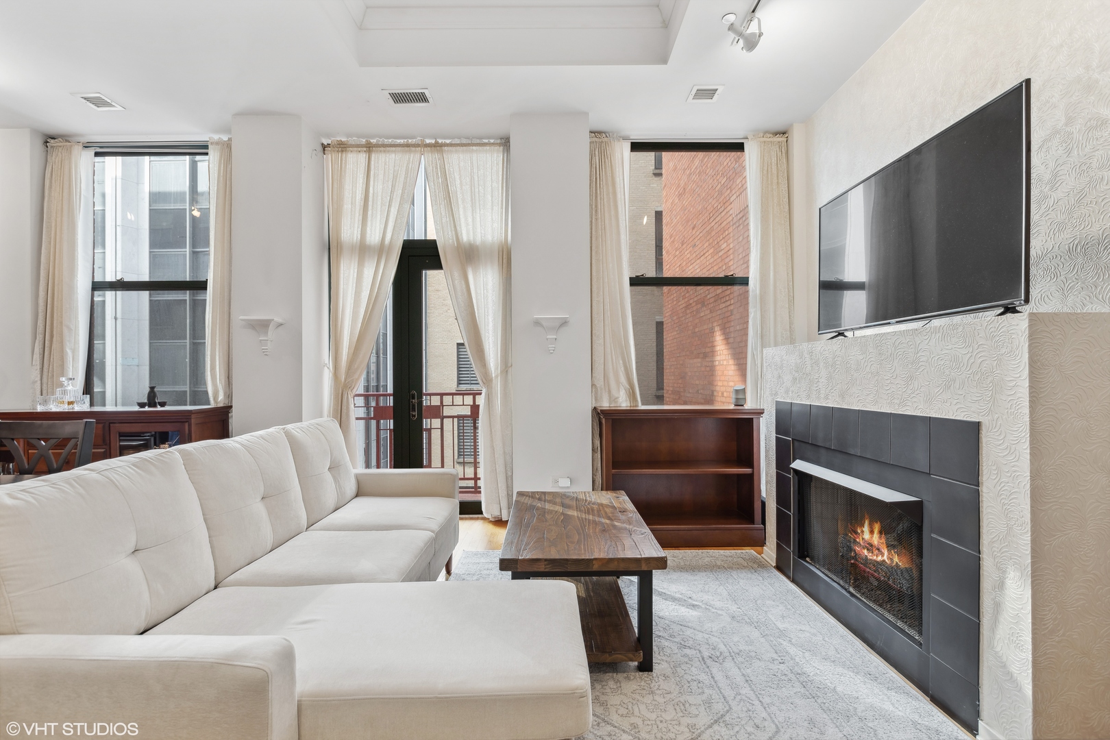 208 W Washington Street #1801, Chicago, IL 60606