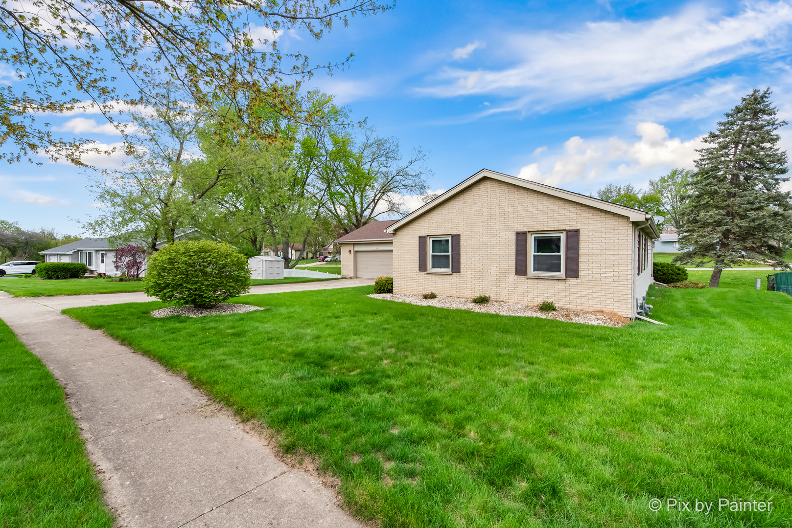 610 Kensington Drive, McHenry, IL 60050