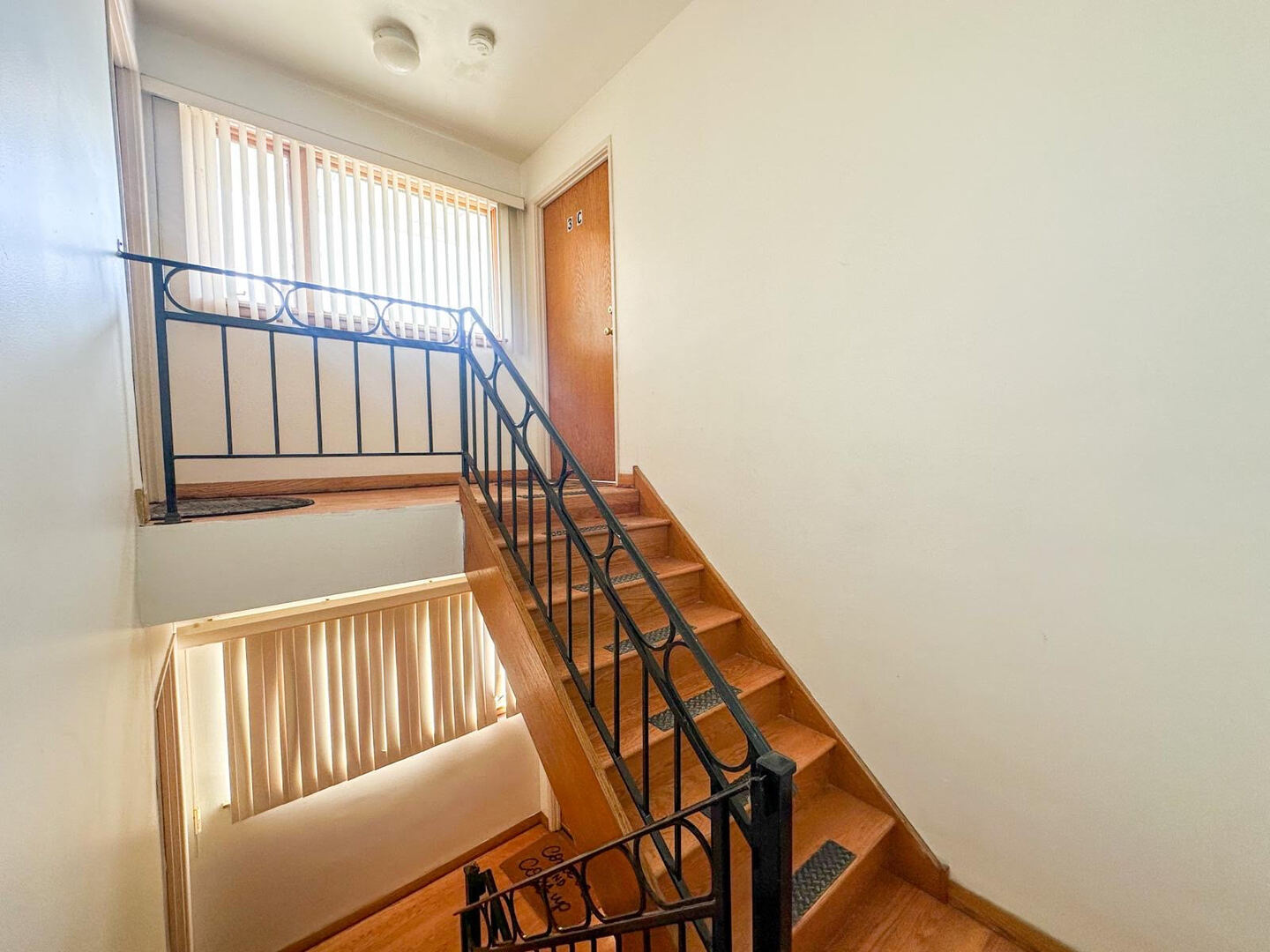 3158 W 93rd Street #2C, Evergreen Park, IL 60805