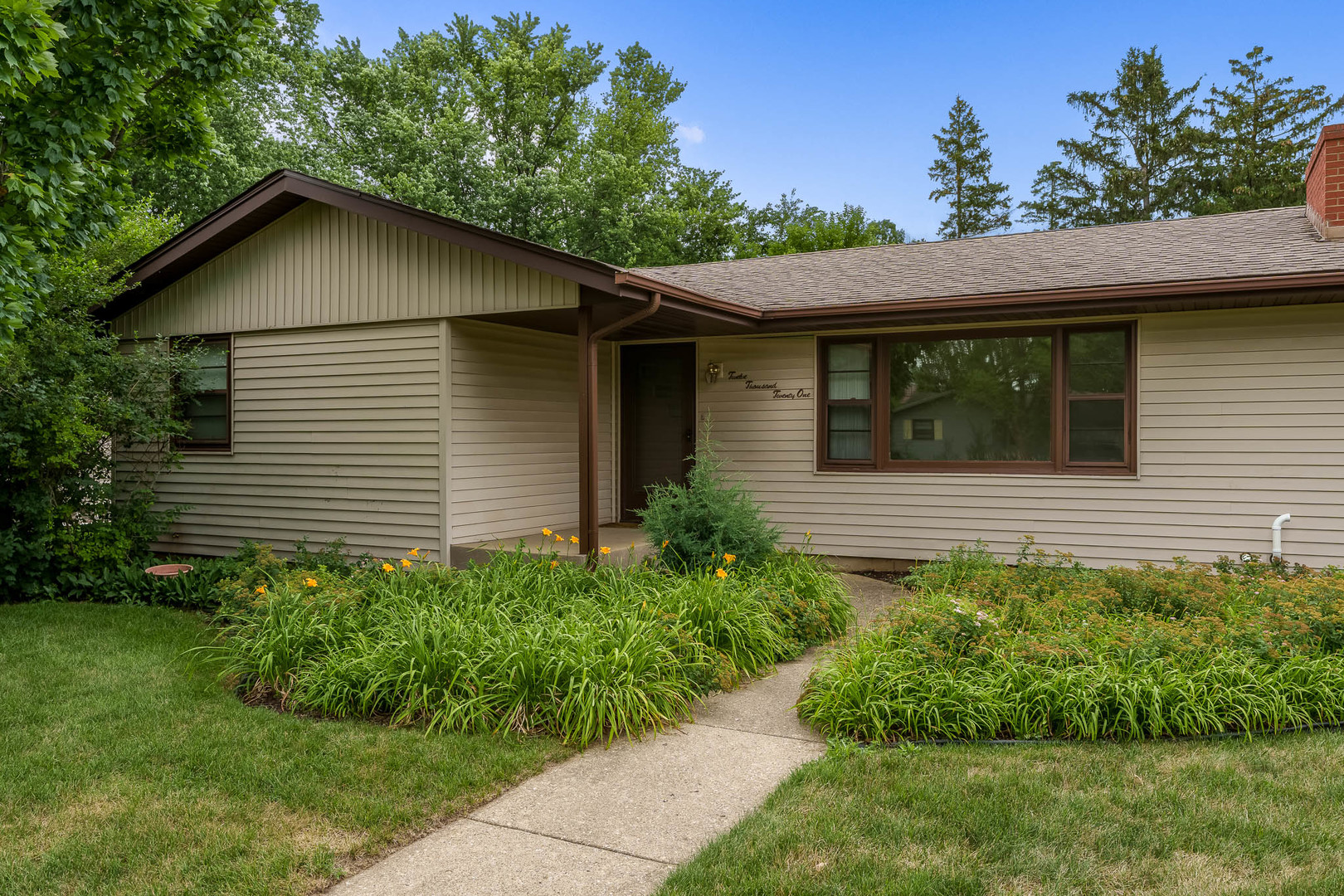 12021 July Drive, Machesney Park, IL 61115