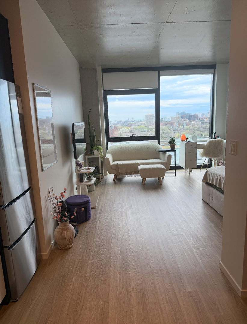 225 N Elizabeth Street #714, Chicago, IL 60607