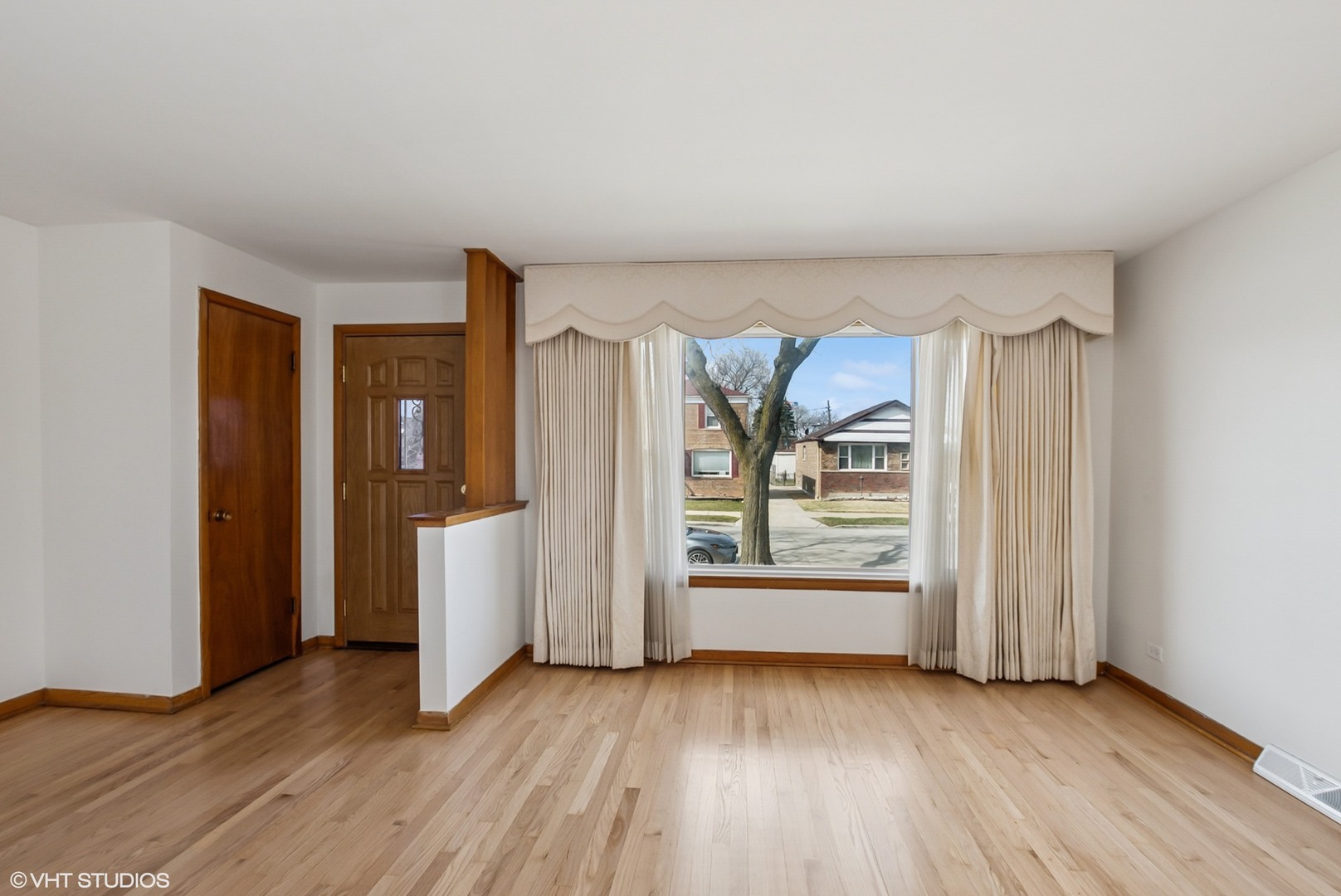 9907 S Union Avenue, Chicago, IL 60628