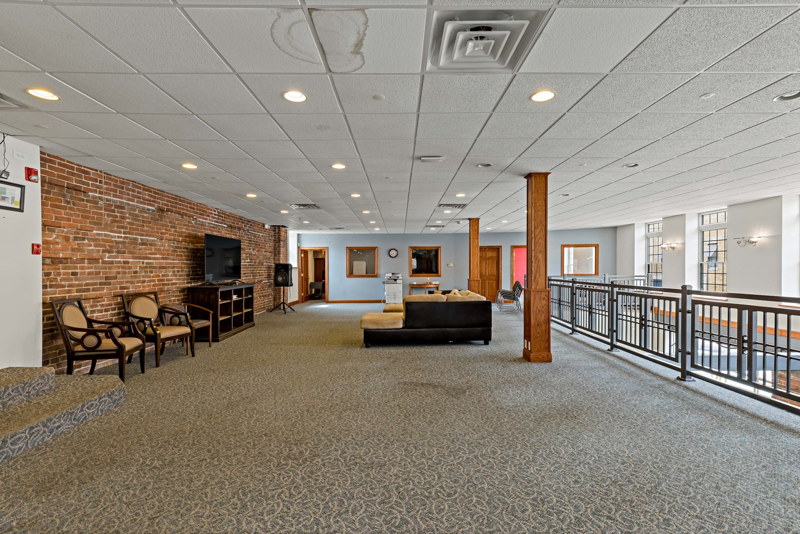110 N Kickapoo Street, Lincoln, IL 62656