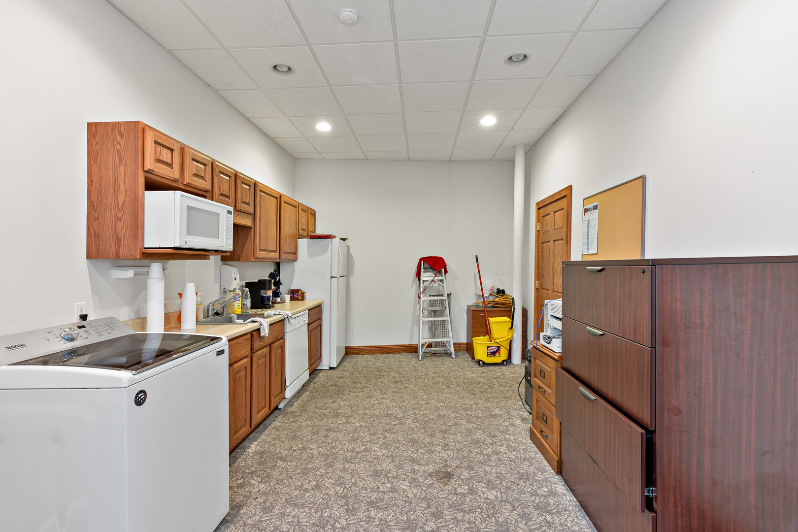 110 N Kickapoo Street, Lincoln, IL 62656