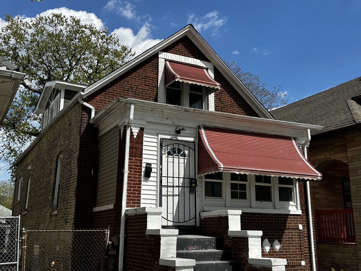 7621 S Eberhart Avenue, Chicago, IL 60619