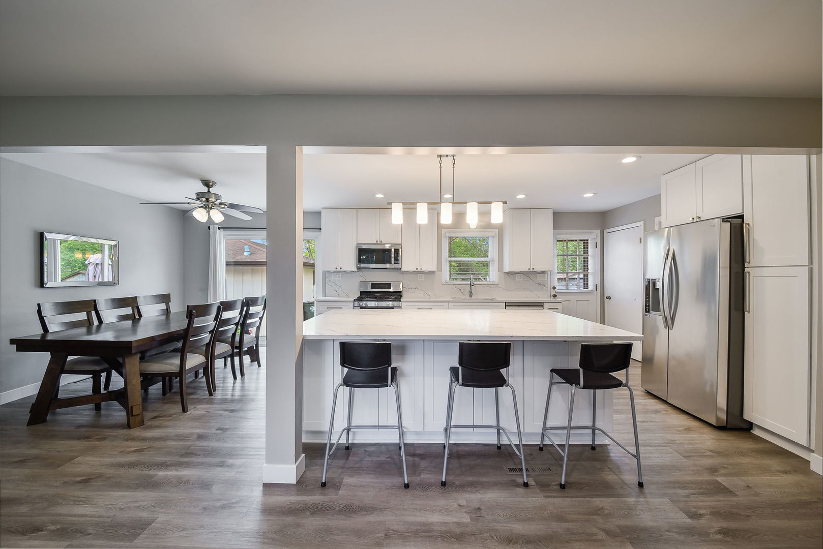 7604 Eleanor Place, Willowbrook, IL 60527