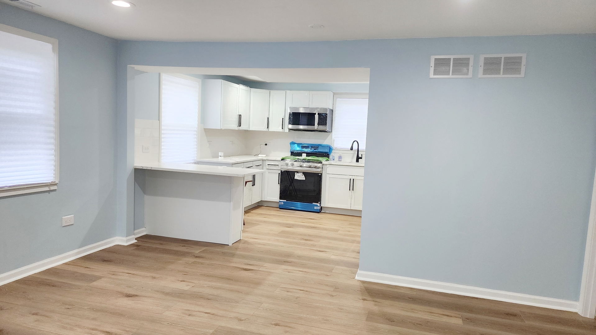 9509 S Merrion Avenue, Chicago, IL 60617
