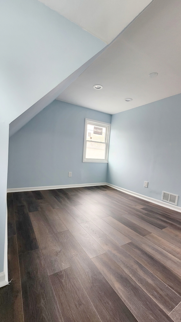 9509 S Merrion Avenue, Chicago, IL 60617